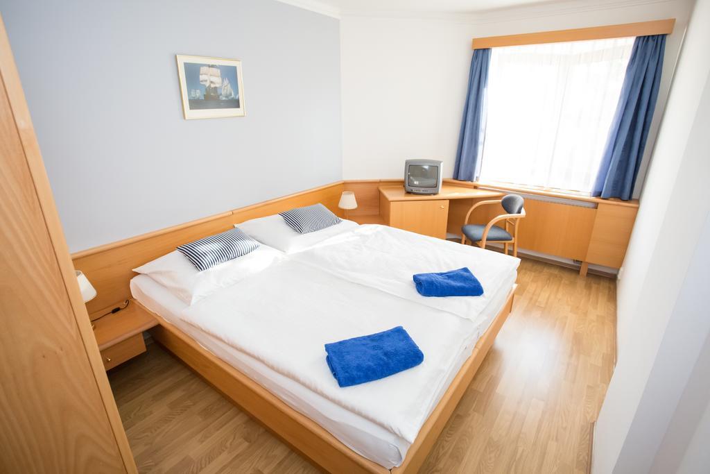 Hotel Laguna Τσέσκε Μπουντεγιόβιτσε Δωμάτιο φωτογραφία