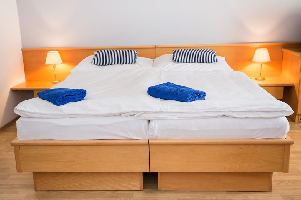 Hotel Laguna Τσέσκε Μπουντεγιόβιτσε Δωμάτιο φωτογραφία