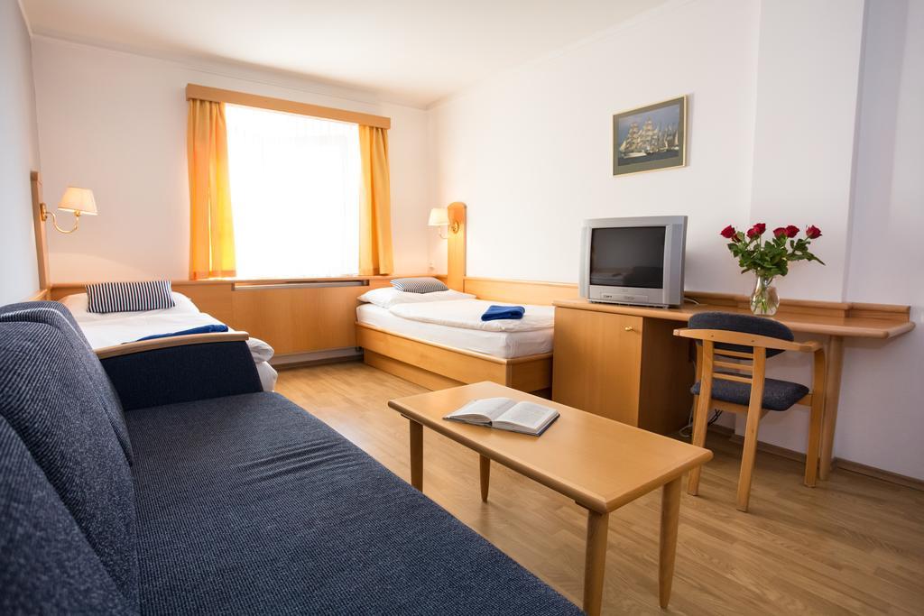 Hotel Laguna Τσέσκε Μπουντεγιόβιτσε Δωμάτιο φωτογραφία